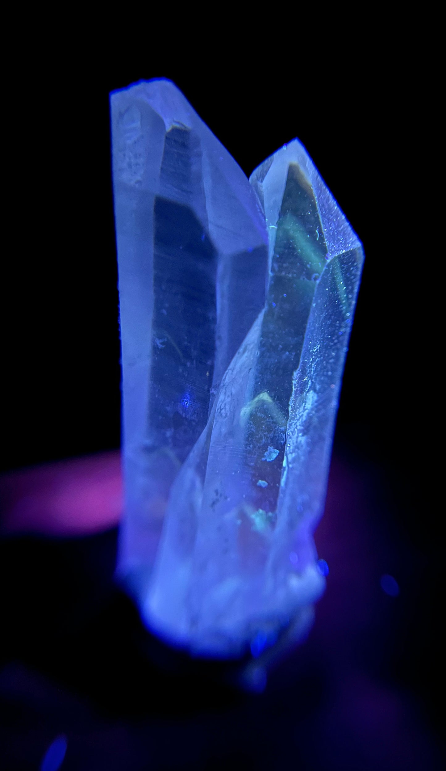 UV Phantom Quartz Points - Washington