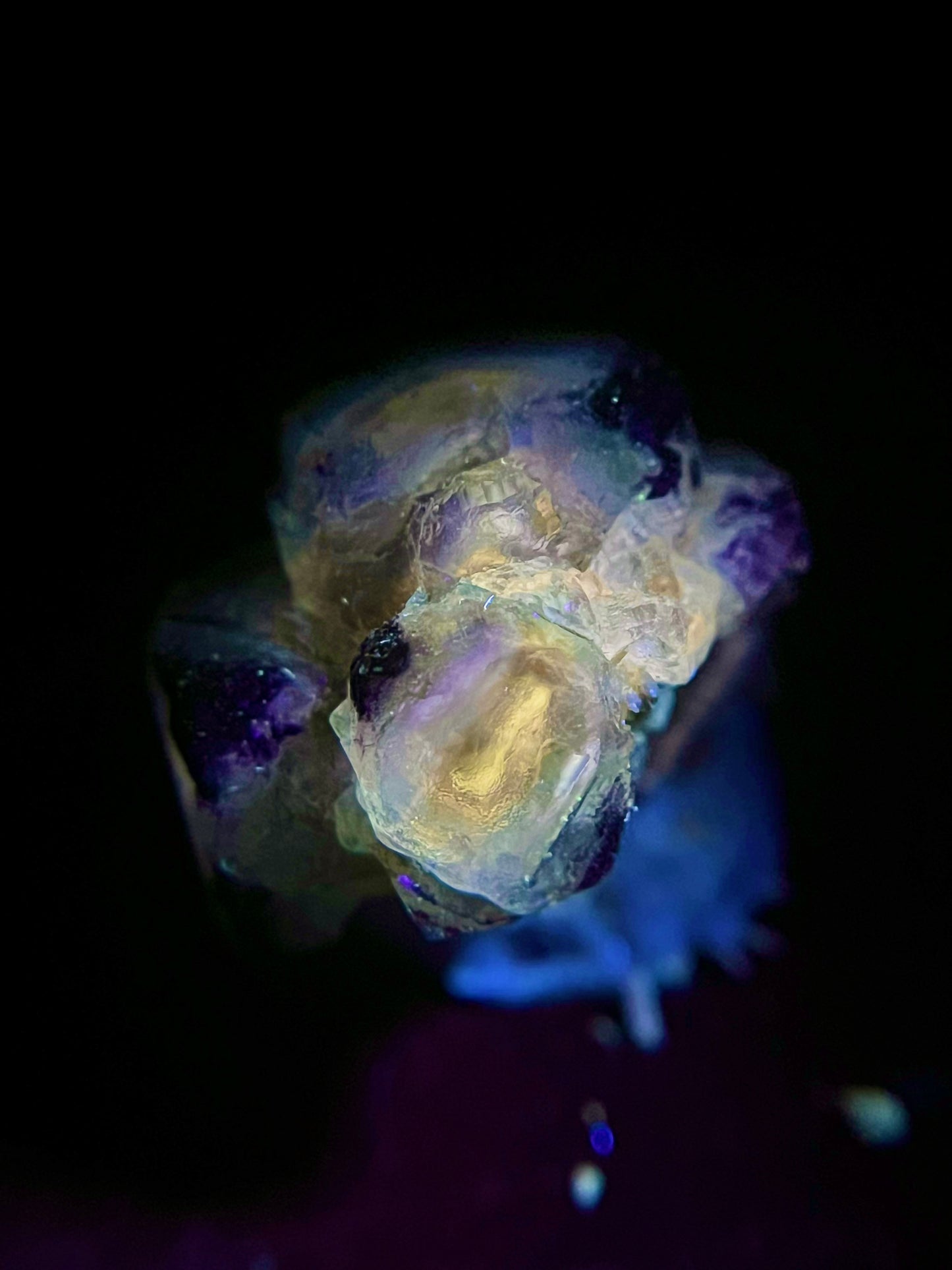 Fluorite Eye Thumbnail - Erongo Mnt. Region - Namibia - UV Reactive!
