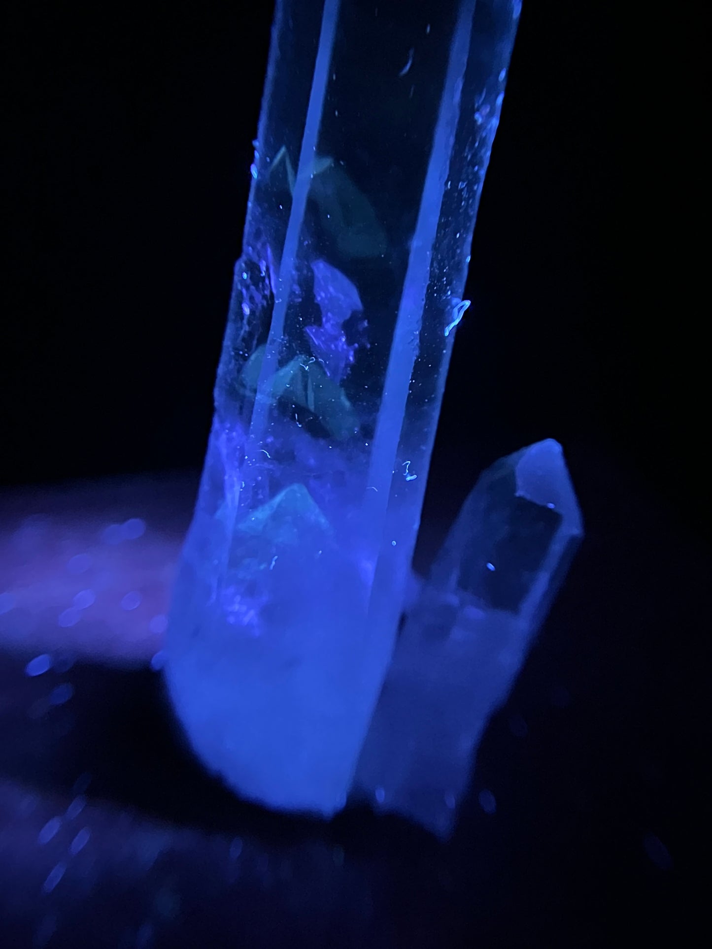 UV Phantom Quartz Points - Washington